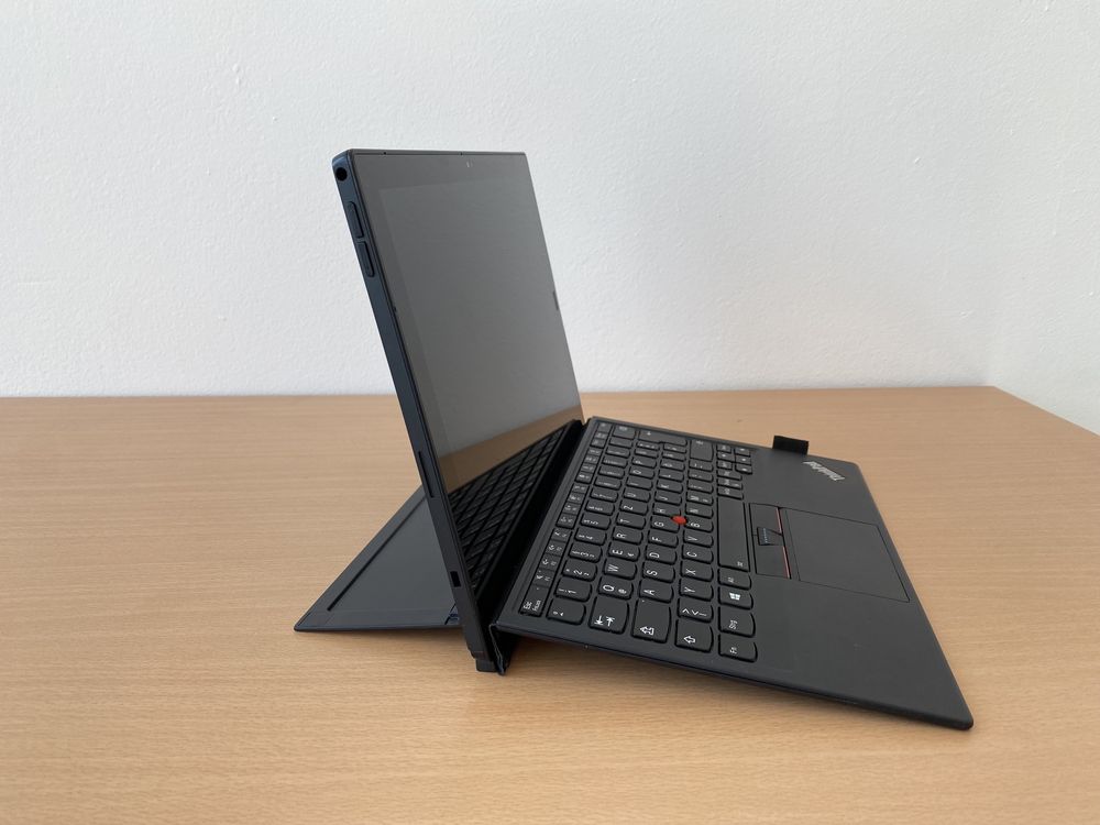 Лаптоп Lenovo Thinkpad x1 tablet touchscreen i5 7Y54  2160x1440