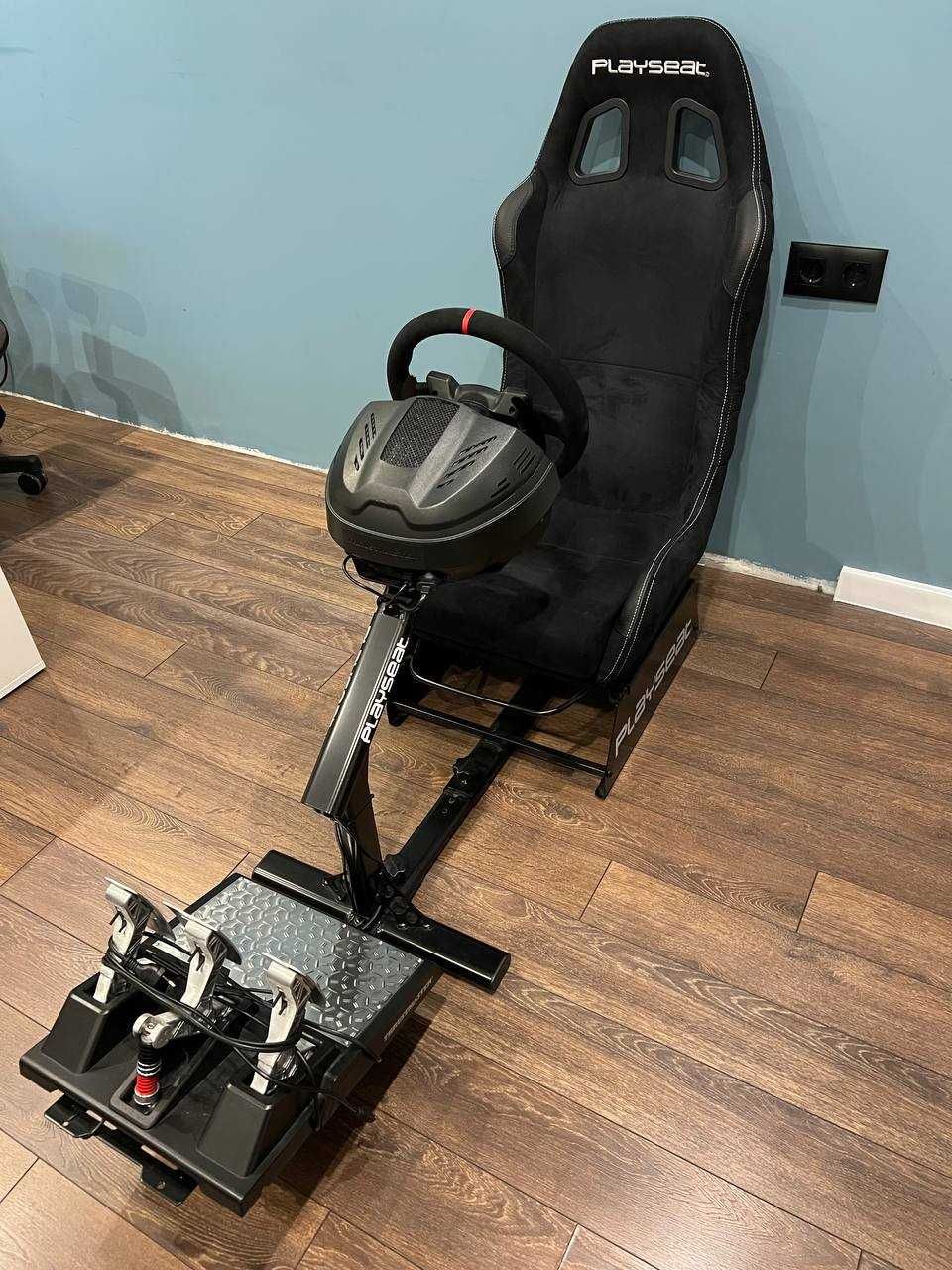 Sim Rig: Thrustmaster T300 + Thrustmaster T-LCM + Playseat evolution