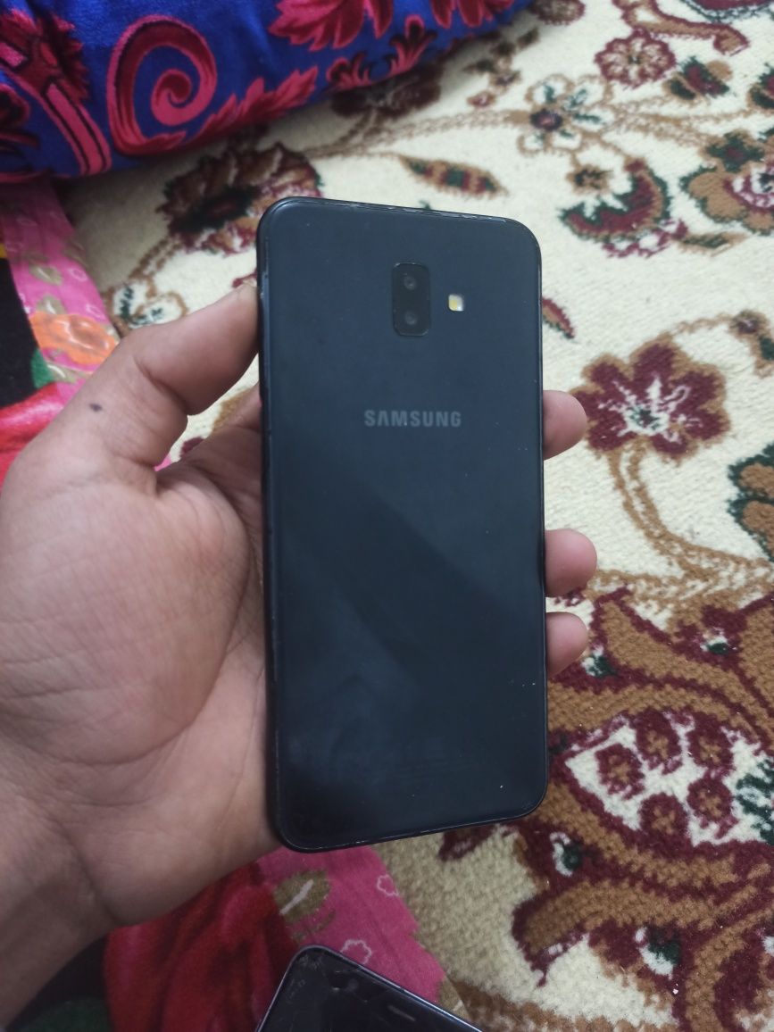 ARZON TELEFON. Samsung J8 va J6+