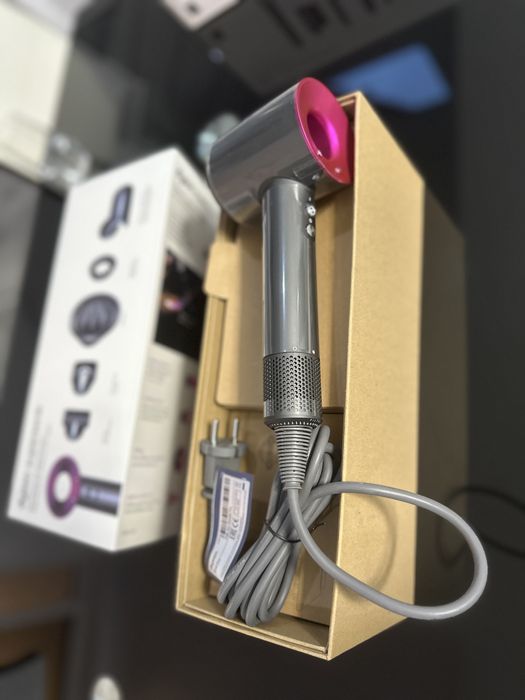 Dyson Supersonic Fuchsia sigilat