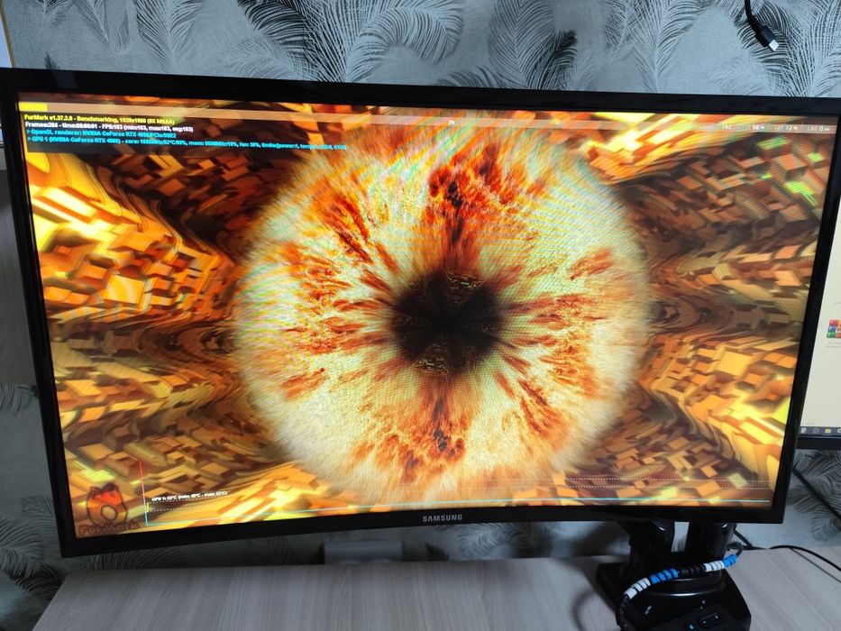 Монитор Samsung 27