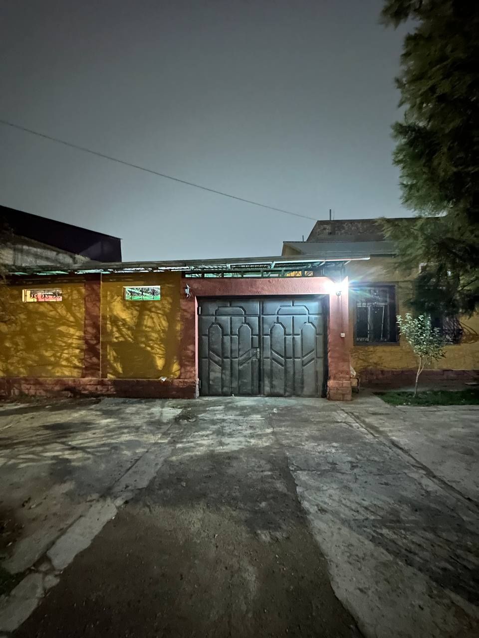 Продаётся дом 2,5 сотки. Фасад 14 м.