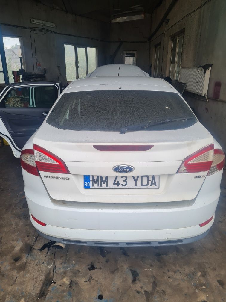 Dezmembrez Ford Mondeo 1.8 Diesel
