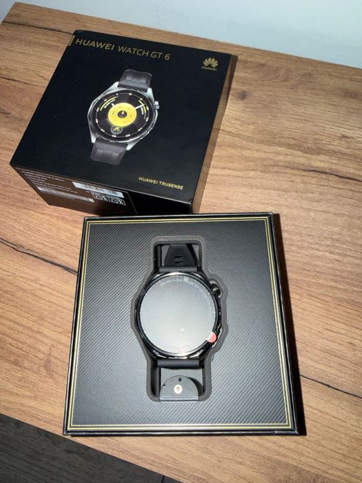 Смарт часовник HUAWEI