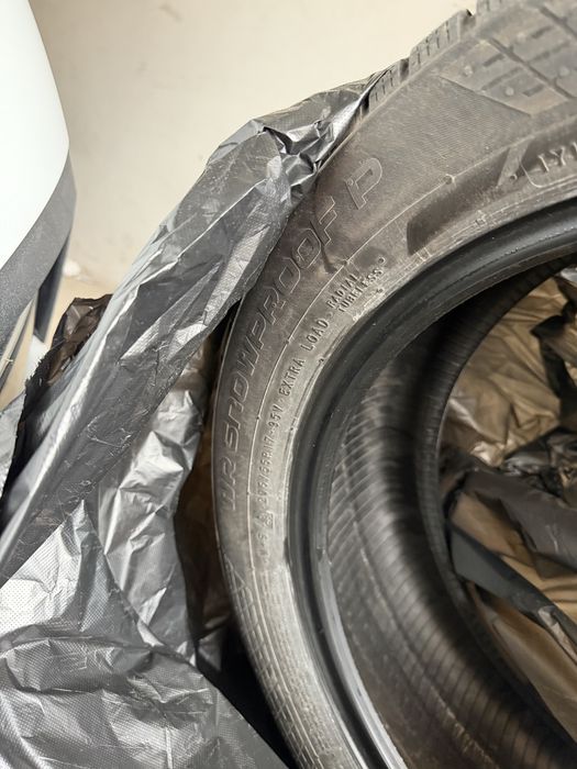 Продавам две зимни гуми Nokian WR Snowproof P