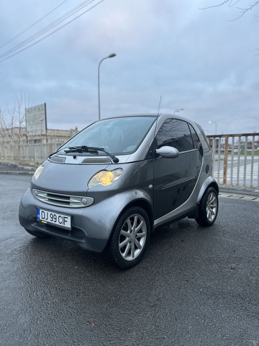 Smart fortwo 450.  CITITI ANUNTUL !
