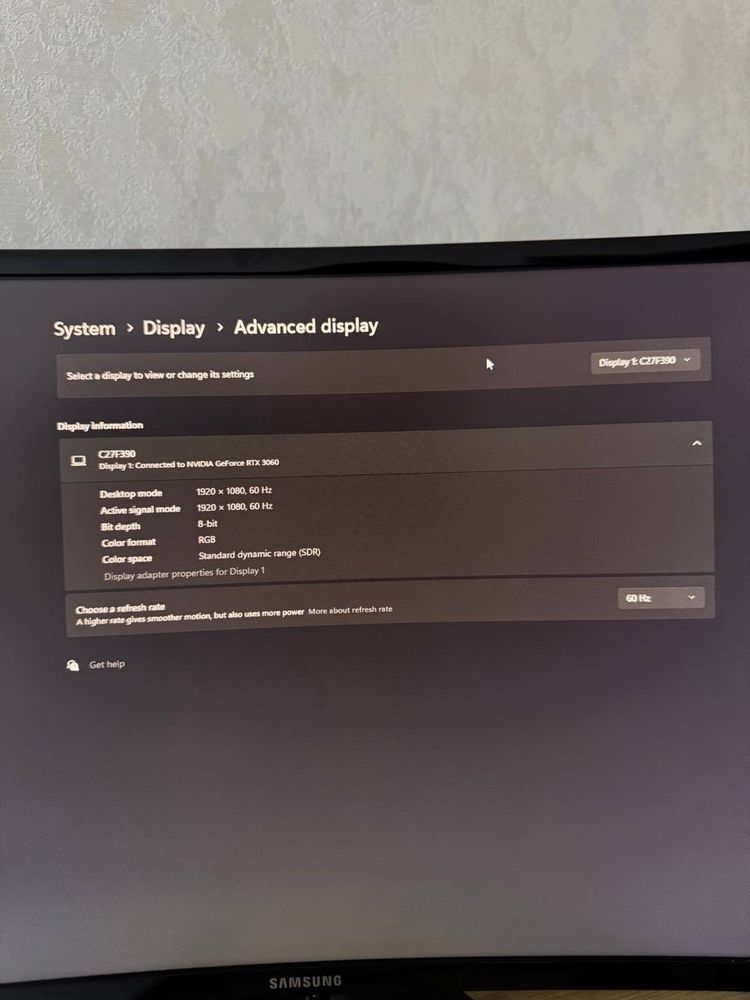 Samsung Essential 27 Curved Monitor 60Hz