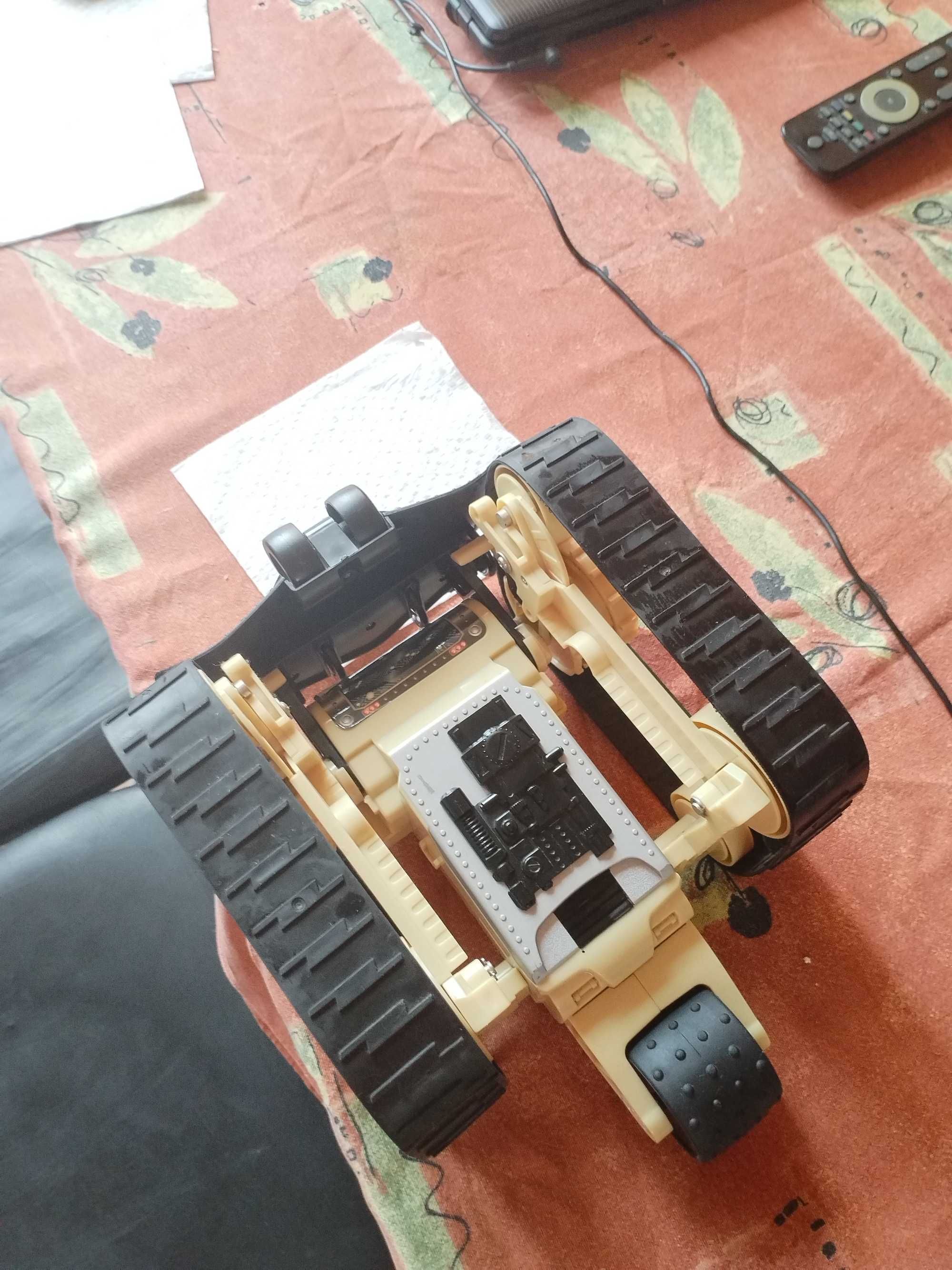 Всеходен Robo Drone