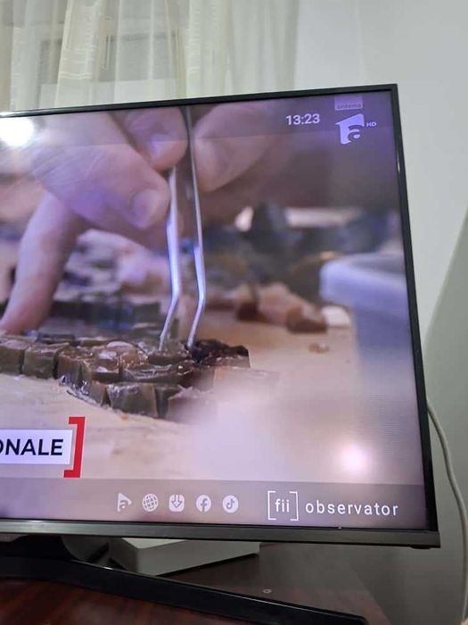 se vinde tv samsung diagonala  101 functional doar 200 de lei