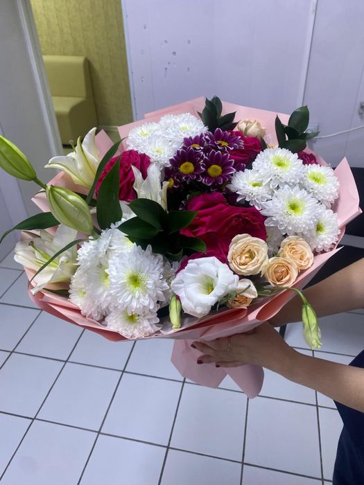 Букет свежих и красиввх цветов для вашей половинке