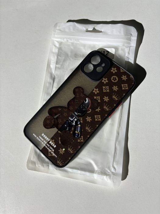 чехол на айфон 12 новая