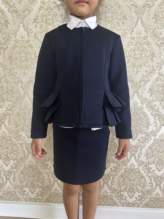 Продам школьную форму