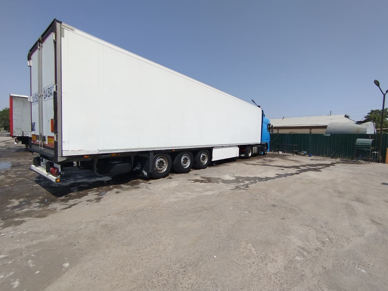 Daf Сотилади 2012 йил