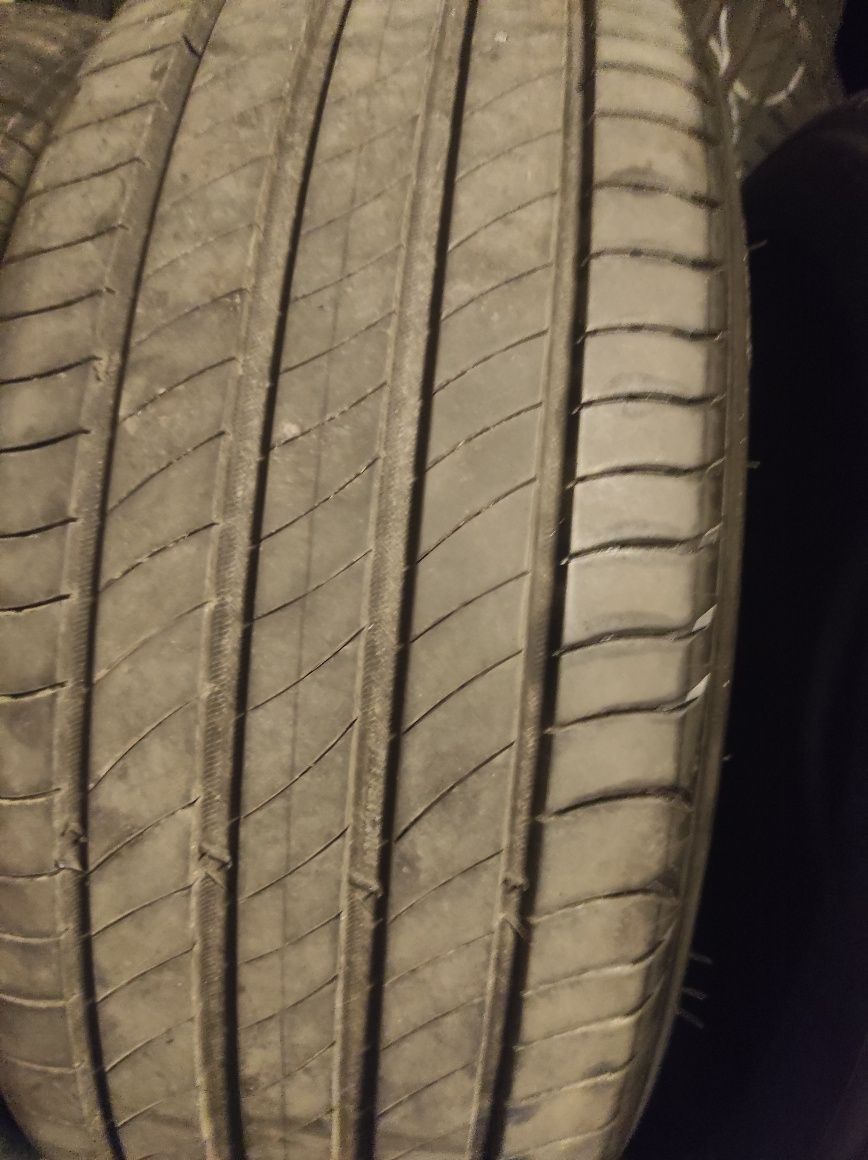 225/45/17 Michelin 4бр.
