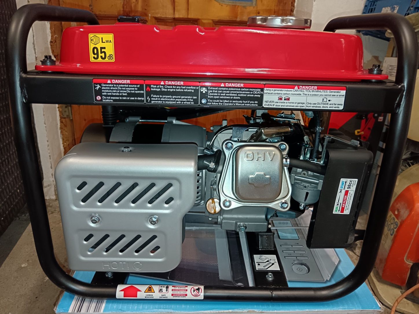 Generator curent Senci 1250. Pornire la  cheie.