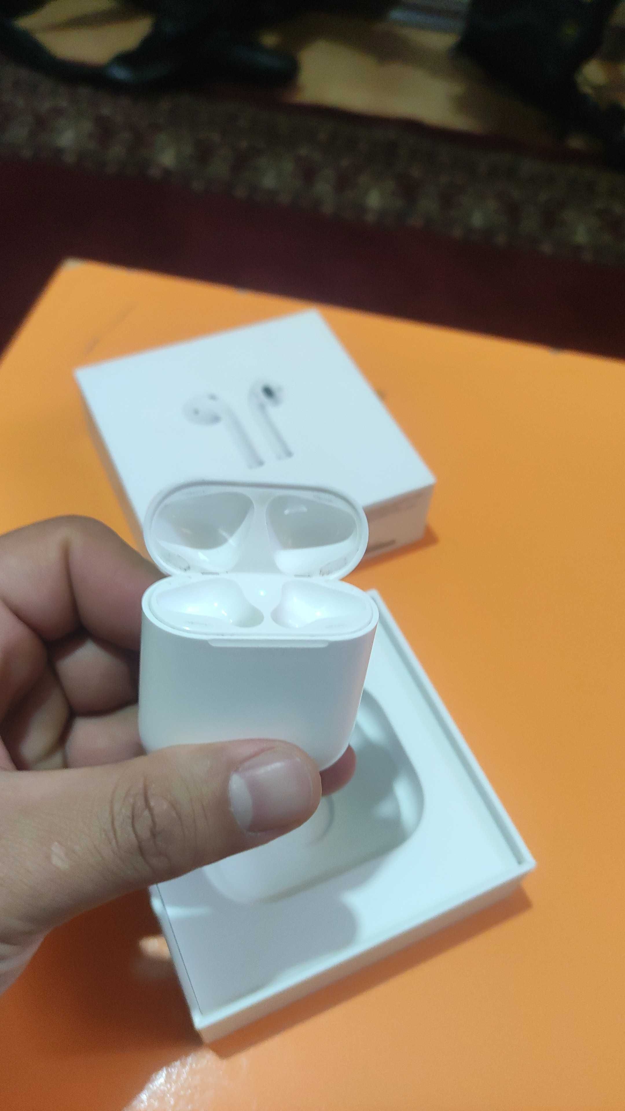 Продам кейс от airpods 2