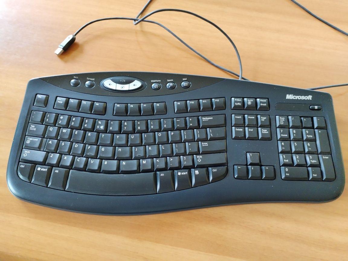 Tastatura si mouse cu fir Microsoft