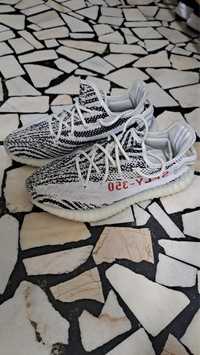 Adidas yeezy boost 350 zebra