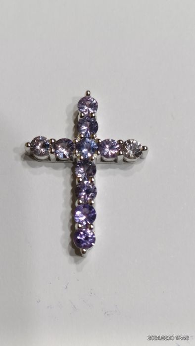 Vind cruce din aur 18kt cu safire