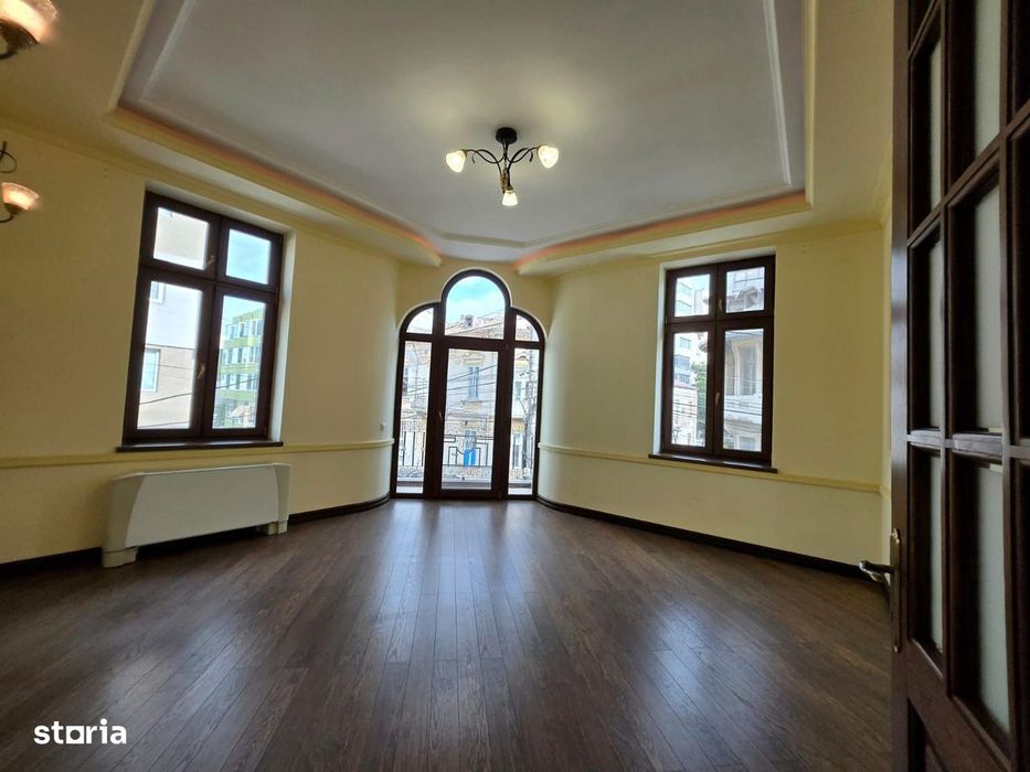 Spațiu de birouri ultracentral de inchiriat - etaj 1-intrare separata