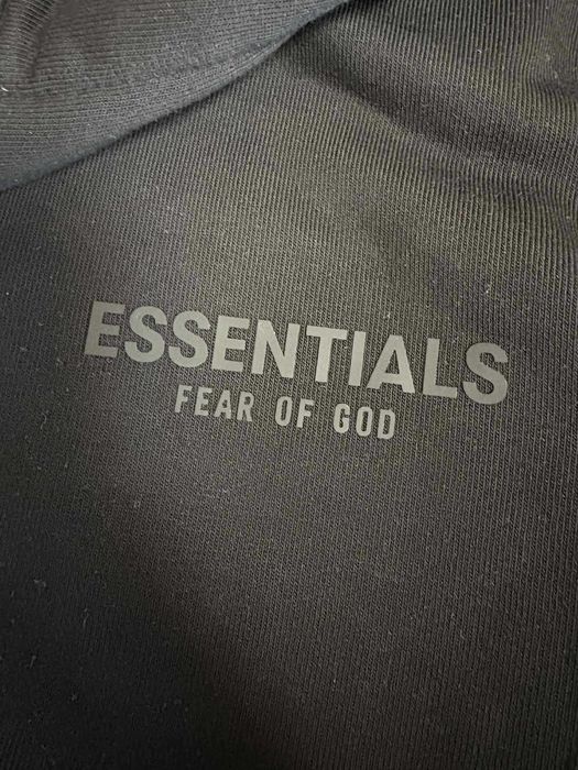 essential суичър/черен М-размер