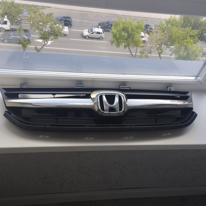 Решетка радиатора Honda Stream RN6 рестайлинг