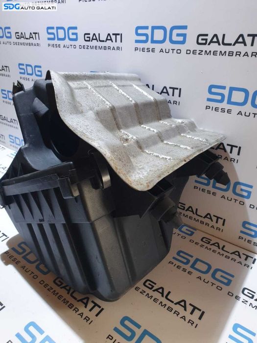 Suport Carcasa Admisie Filtru Aer Volkswagen Passat B5 1.8 ADR AEB APU ANB ARG APT AFY 1997 - 2001 Cod 058133833A
