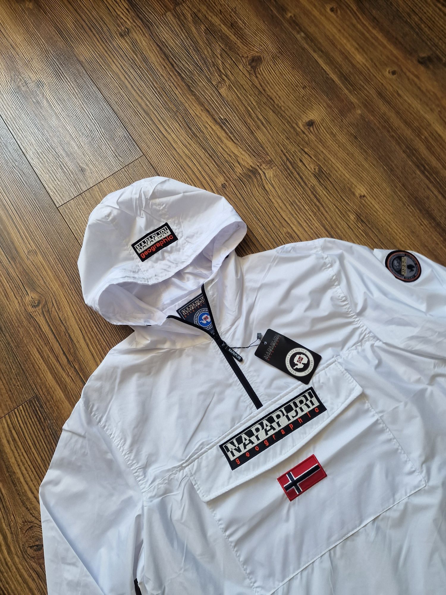 Страхотна мъжка ветровка яке NAPAPIJRI размер S M L XL 2XL 

Мъжка ве