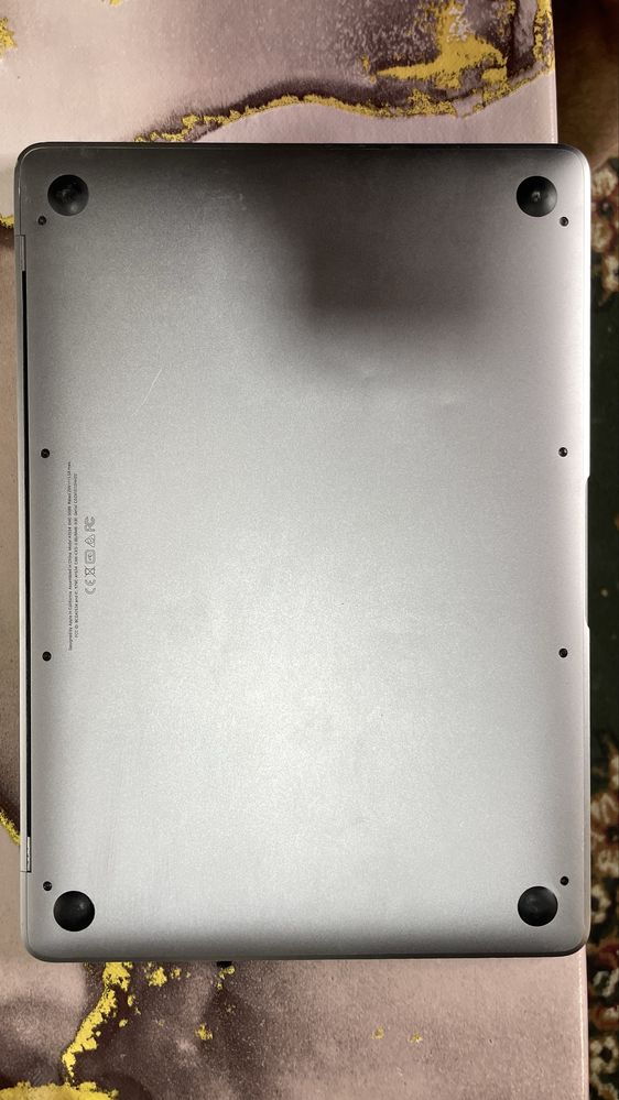 Macbook ( ishlatilgan )