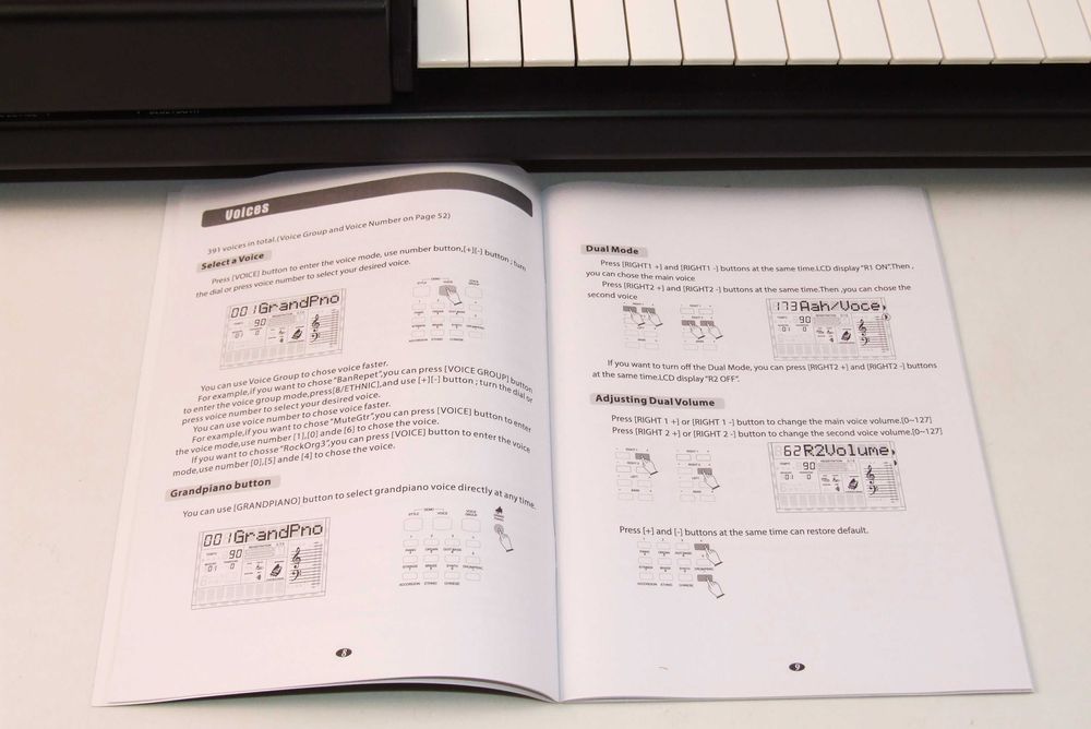 Acordeon orizontal Orla MIDI PC, 37 clape, 96 basi, Made in Italy, NOU