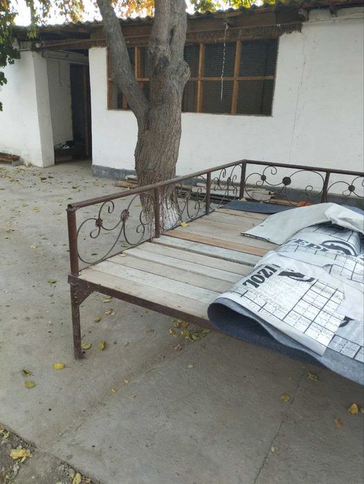 Продаётся топчан