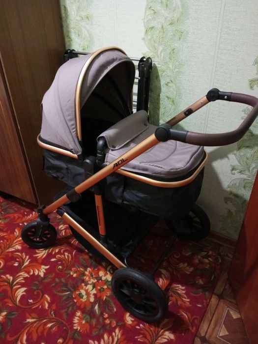 Детская коляска .