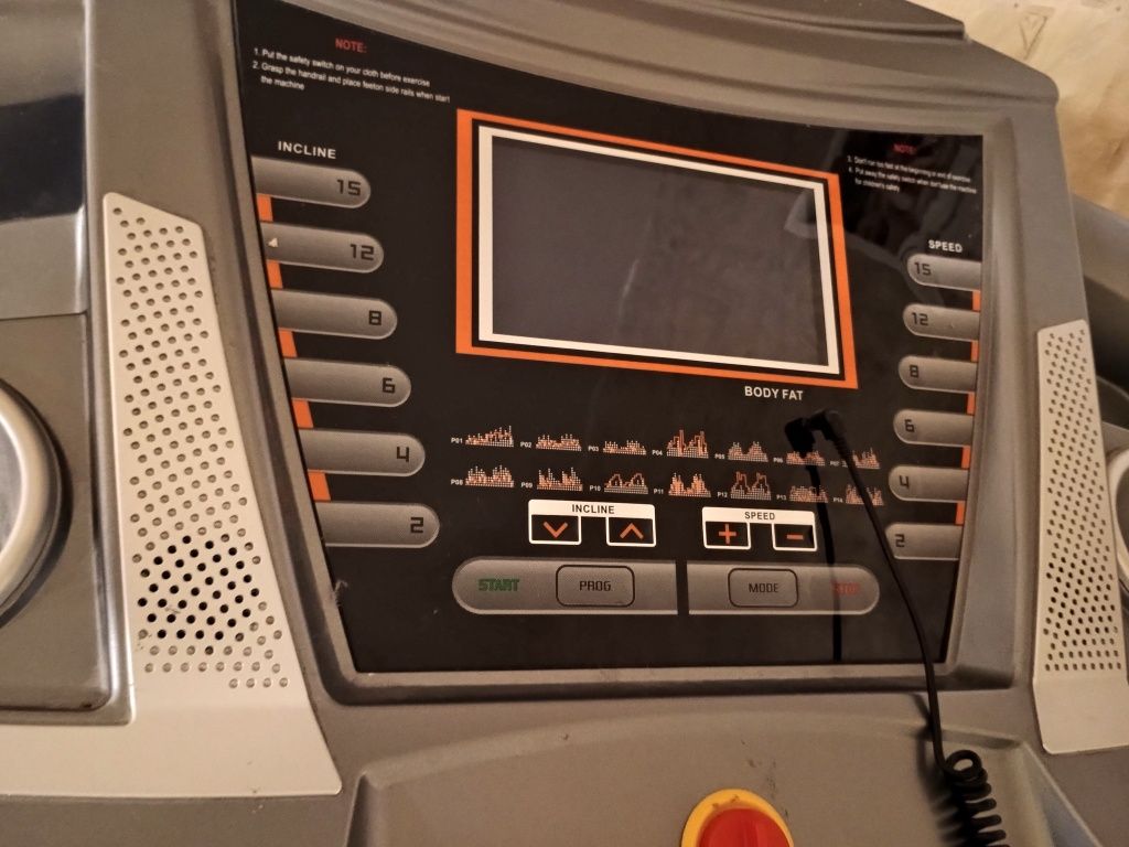 Бягаща пътека Kondition HT-7700 FIT, 2.5 к.с + подарък