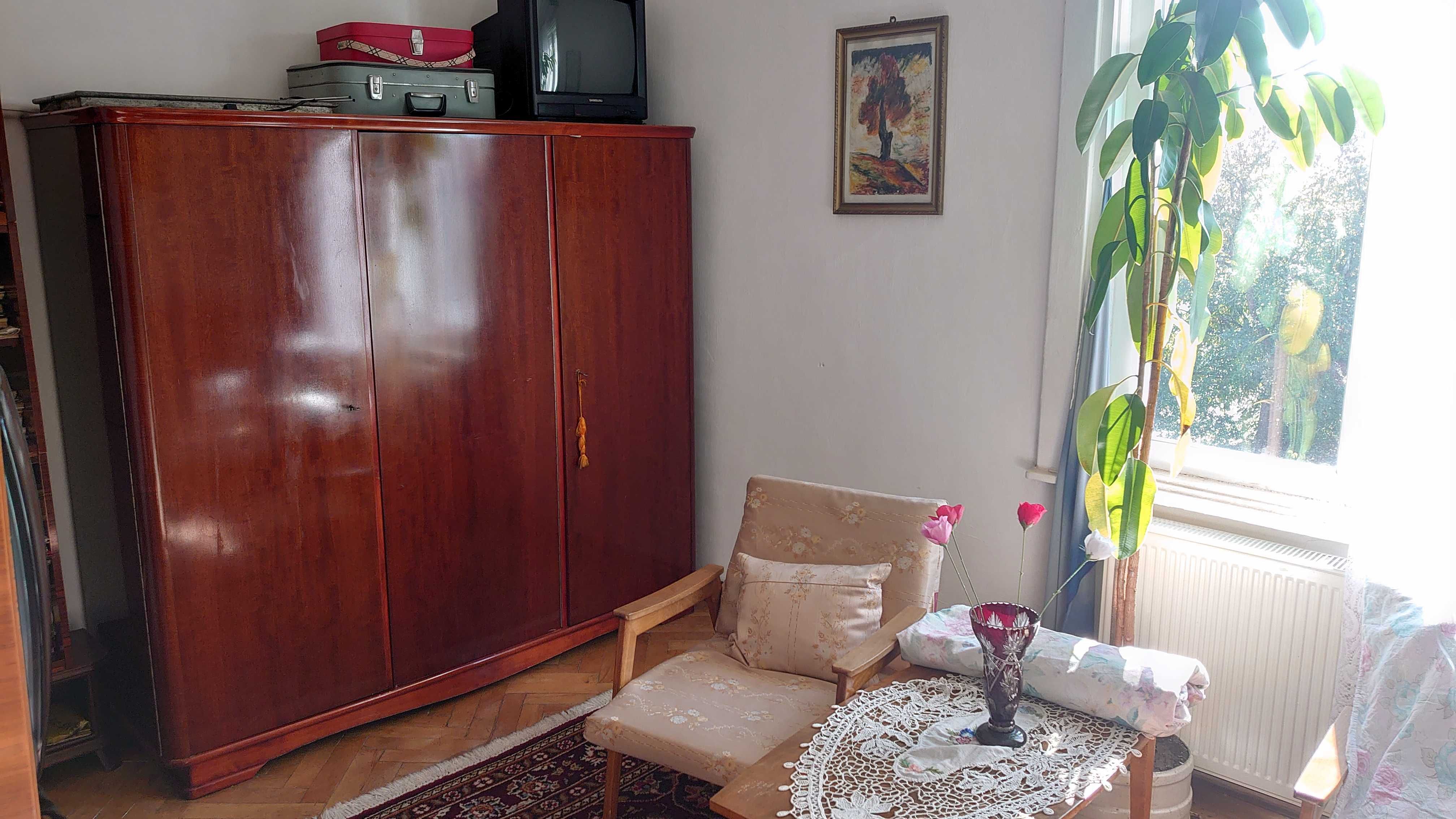Inchiriez/sau vand-2 camere 54 mp.pe Str. Eremia Grigorescu in Cluj-N.