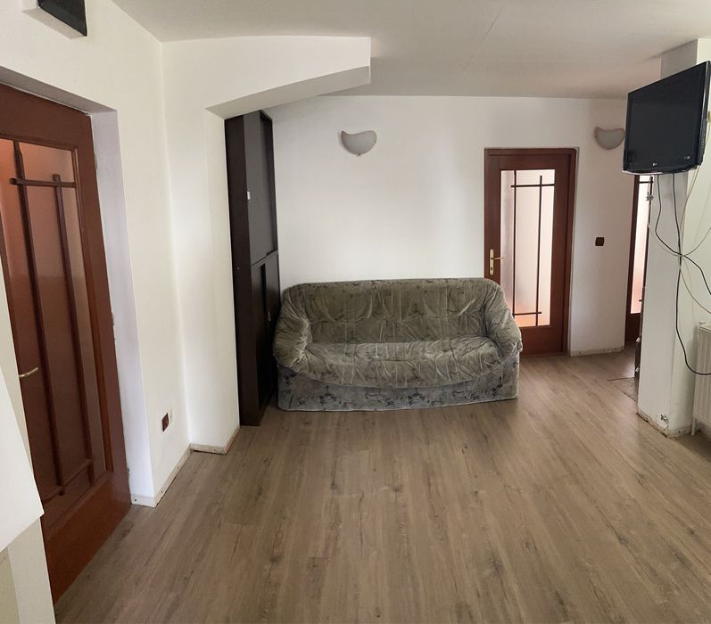 Apartament de închiriat