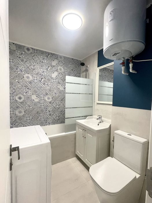 Garsoniera 30mp renovata Complet AVRIG bloc Anvelopat