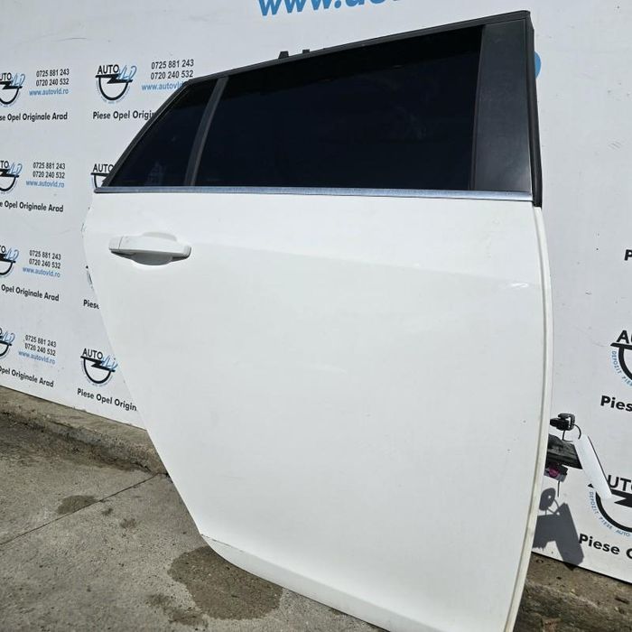 Portiera usa alb Z40R dreapta spate Opel Insignia A