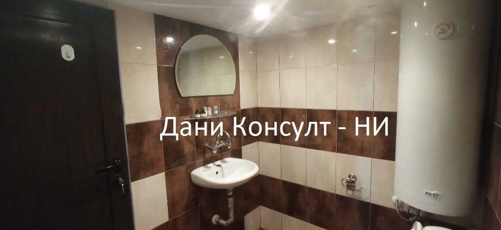 Двуетажна къща в с. Тодореците