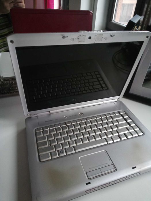 Laptop Dell Inspiron 1520 pentru colectionari