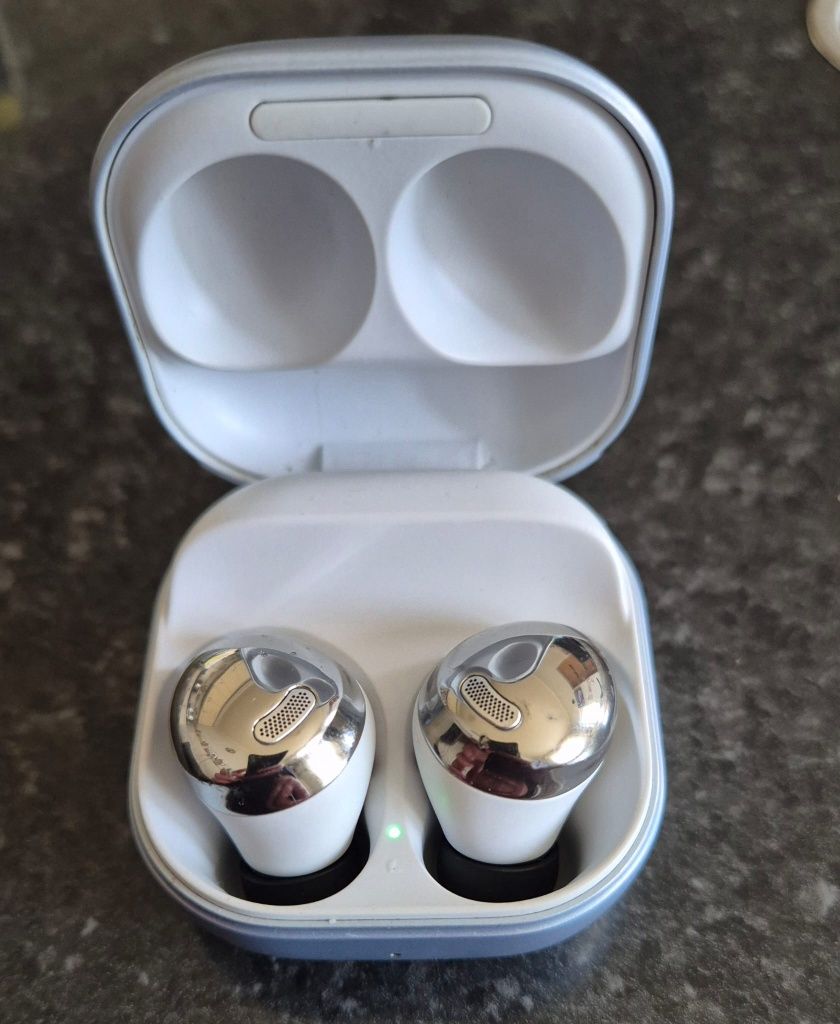 vand Casti bluetooth Samsung Galaxy Buds Pro, SM R190 si Bose NC 700.
