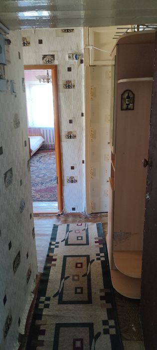 2 болме срочно сатылады базардын касында. Кентау