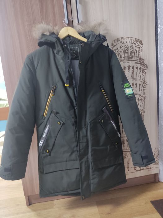 Продам зимнюю куртку