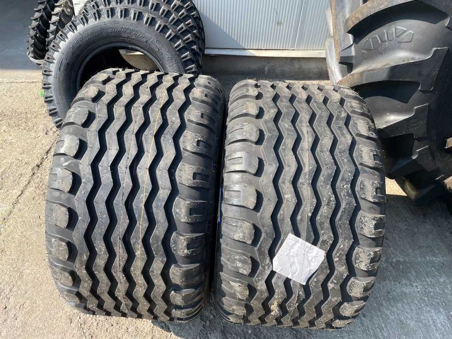 Cauciucuri noi marca CEAT 15.0/55-17 cu 14 pliuri pentru remorca