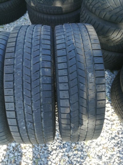 2 зимни гуми R17 225/65 Pirelli Scorpion Ice and Snow 102T M+S