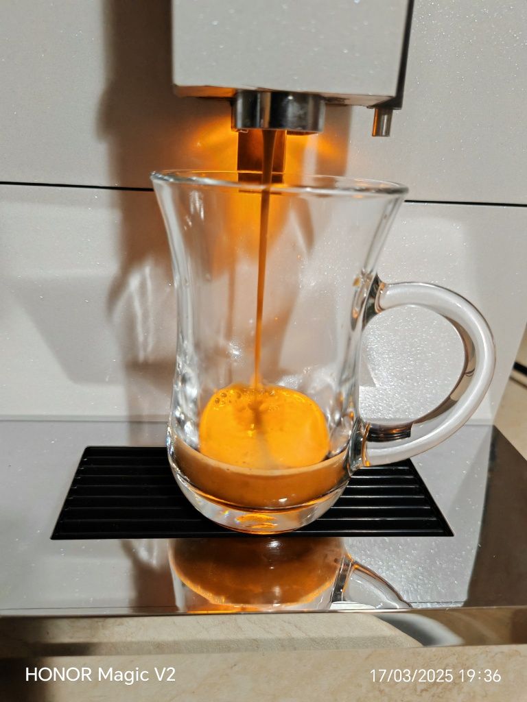 Jura ena 8 capuchino