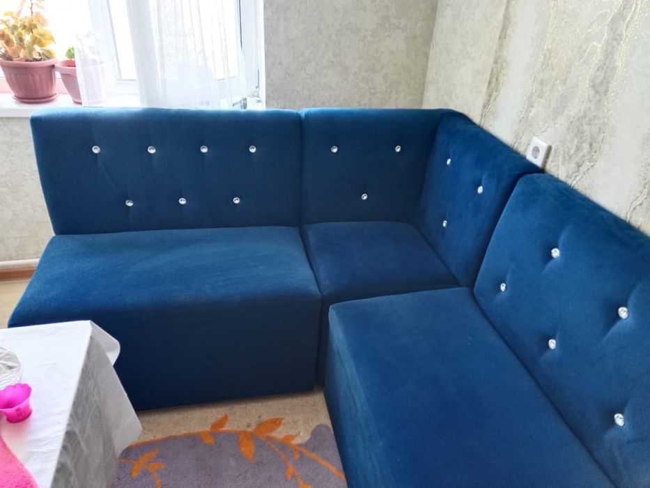 Продам стул со столом