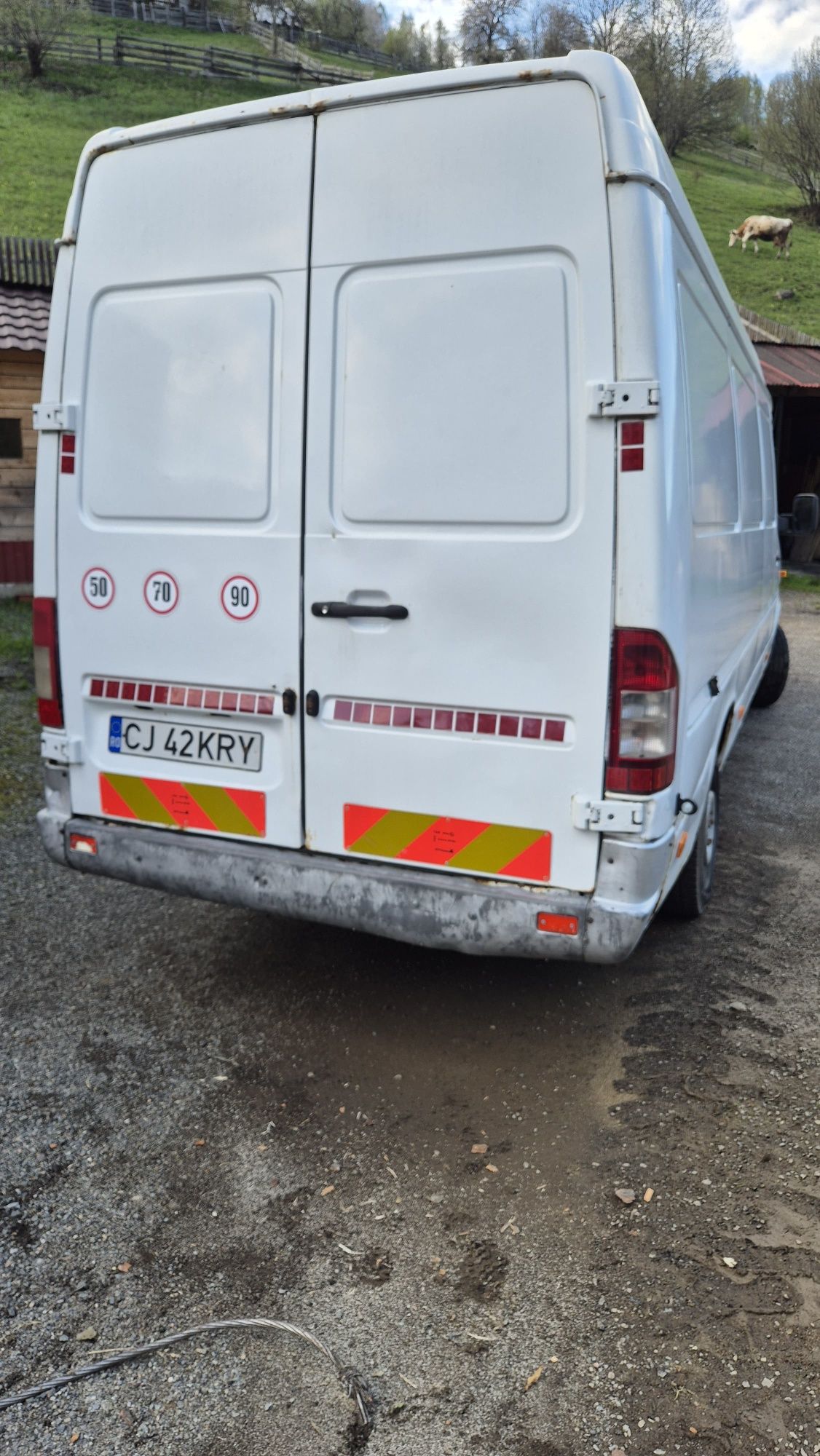 Vând Mercedes sprinter