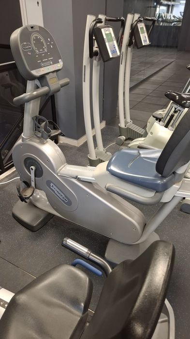 2 броя велоаргометри