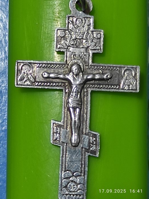 Срочно продаю Серебряный Крест в отличном состоянии советских времён