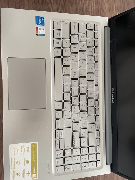 Продаю ноутбук Asus Vivobook